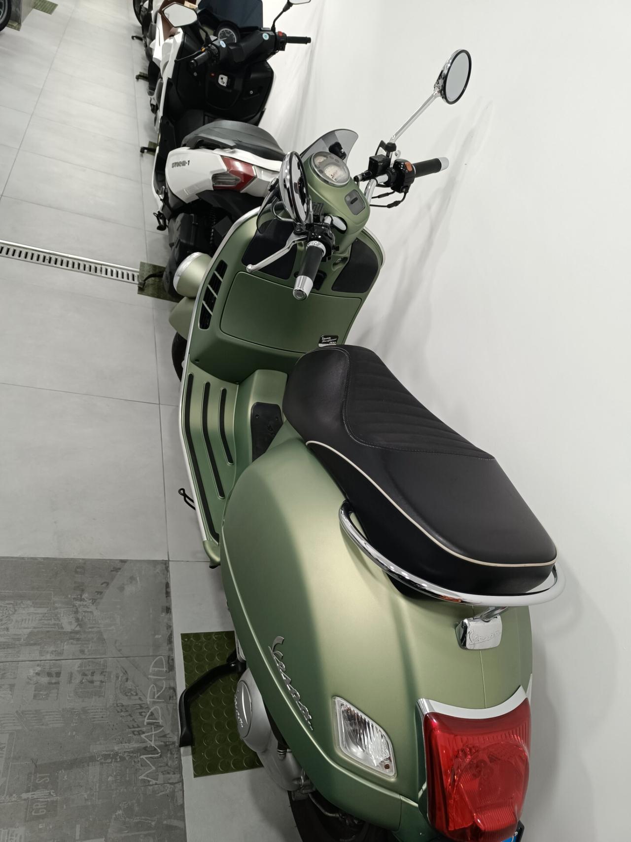 Vespa 6 giorni gt300
