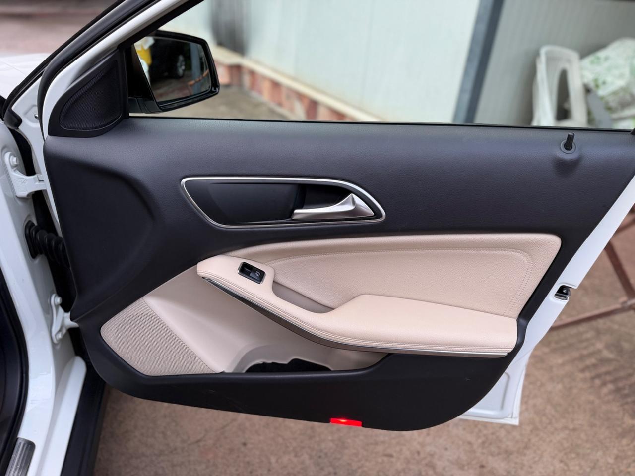 Mercedes-benz GLA 220d 4Matic Motore Nuovo Km Certificati