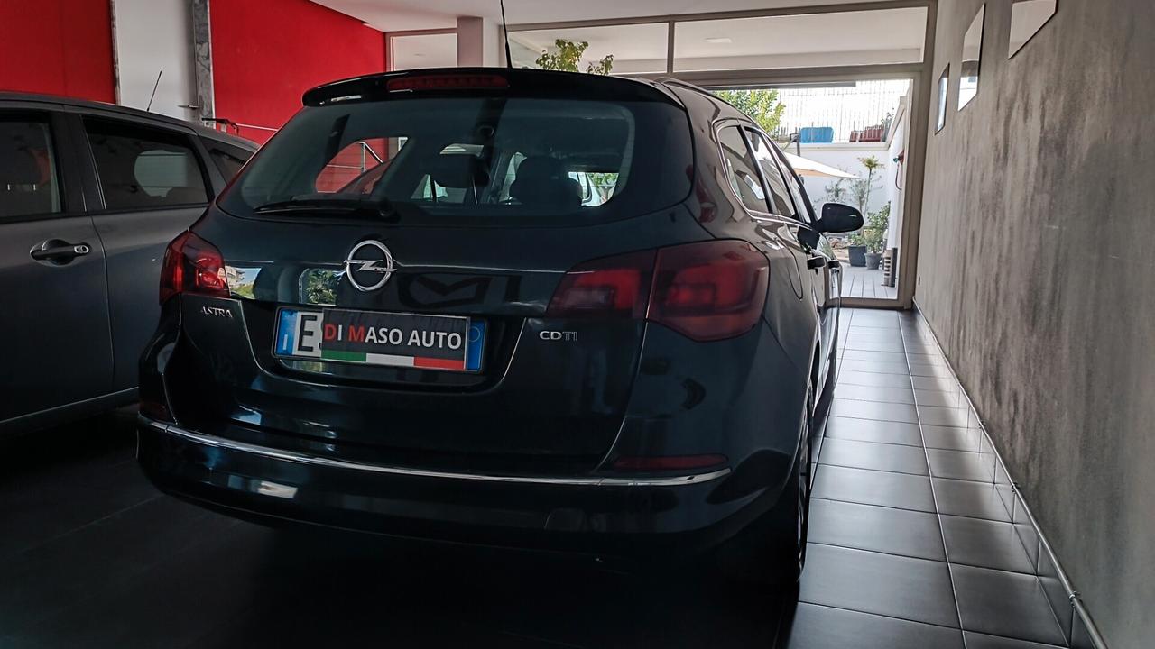 Opel Astra 1.7 CDTI 110CV Sports Tourer Cosmo