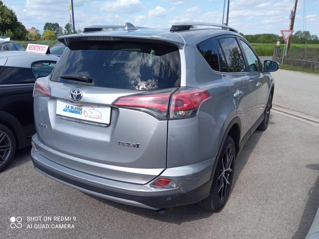 Toyota RAV 4 RAV4 2.0 D-4D 2WD Style