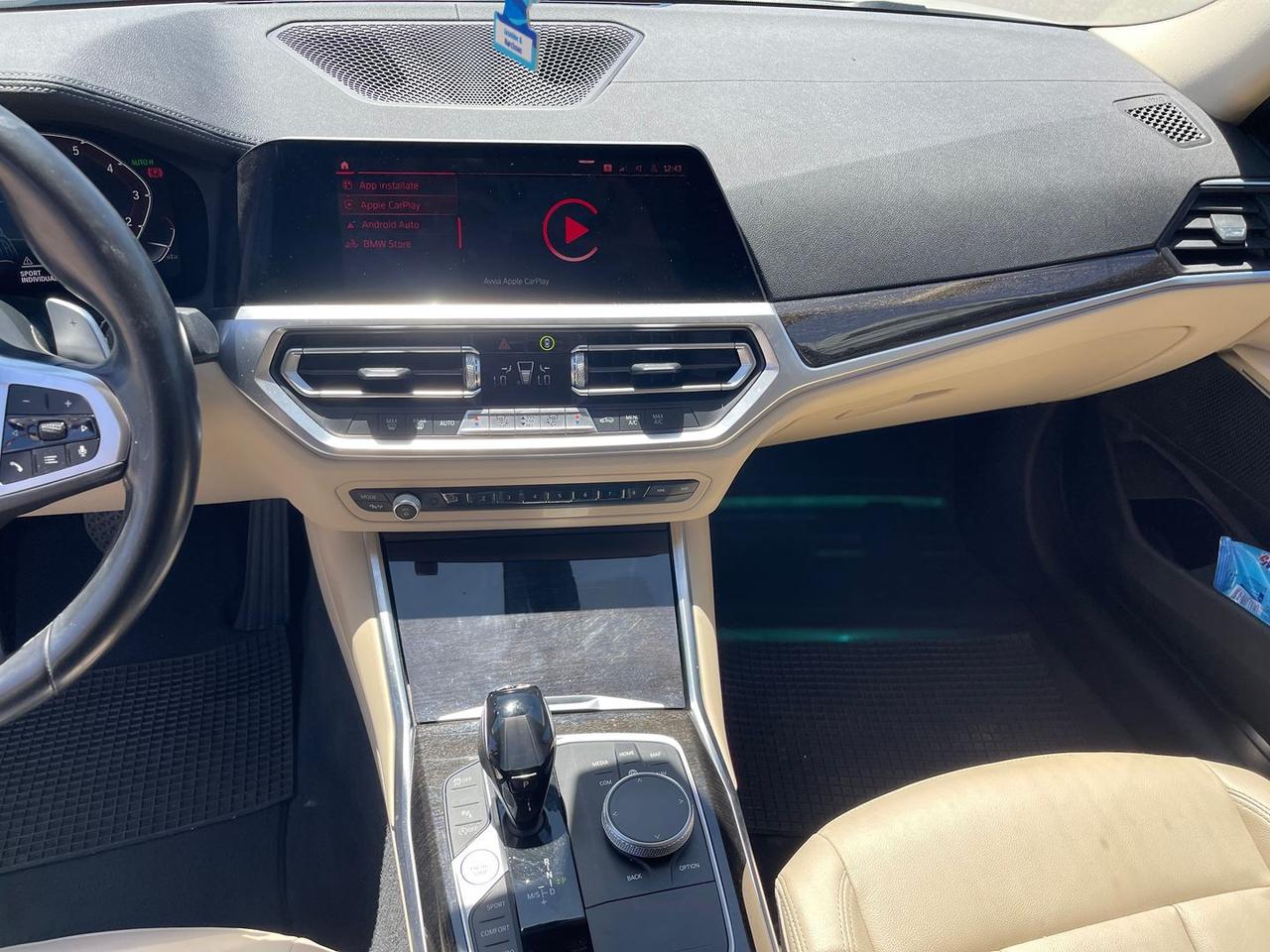 Bmw 320 i Luxury #11281
