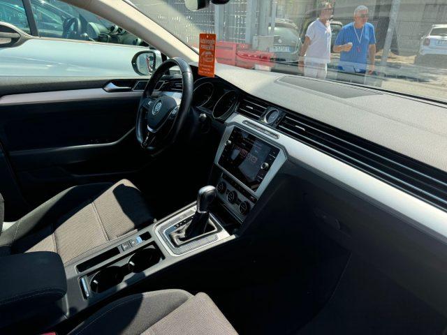 VOLKSWAGEN Passat Variant 2.0 TDI DSG Executive BlueMotion Tech.