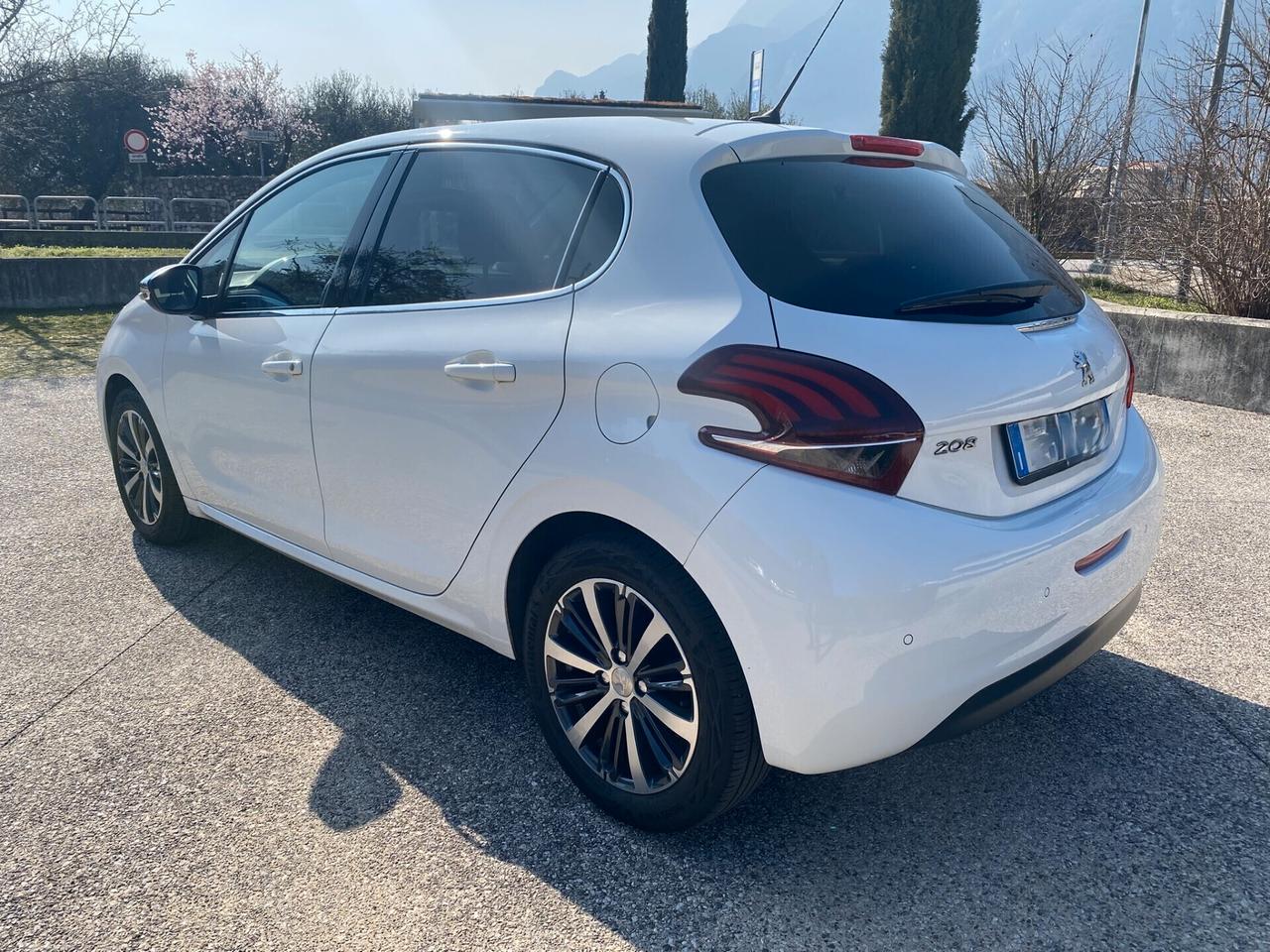 Peugeot 208 PureTech 82cv Allure - PERFETTA !!!