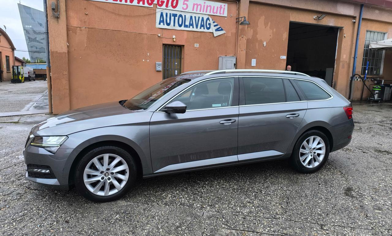 Skoda Superb 2.0 TDI EVO 150 CV SCR DSG Wagon Executive
