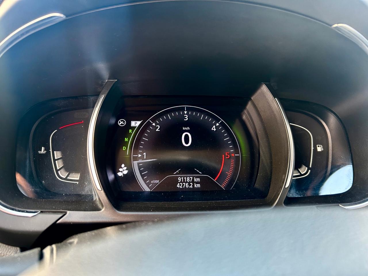 Renault Grand Scenic dCi 120 CV EDC Sport 7 POSTI