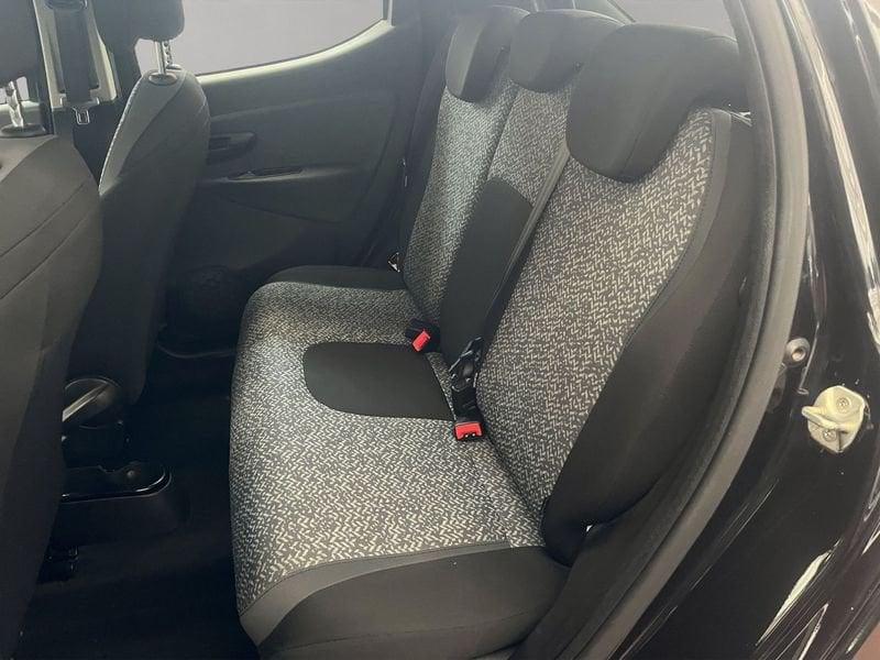 Lancia Ypsilon Ypsilon 1.0 firefly hybrid Silver s&s 70cv - PROMO SIRONIAUTO+