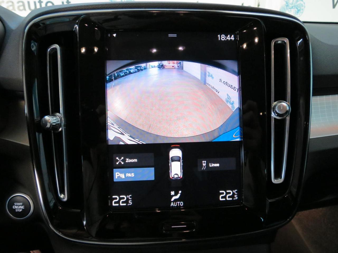 Volvo XC40 T3 Geartronic Momentum Pro