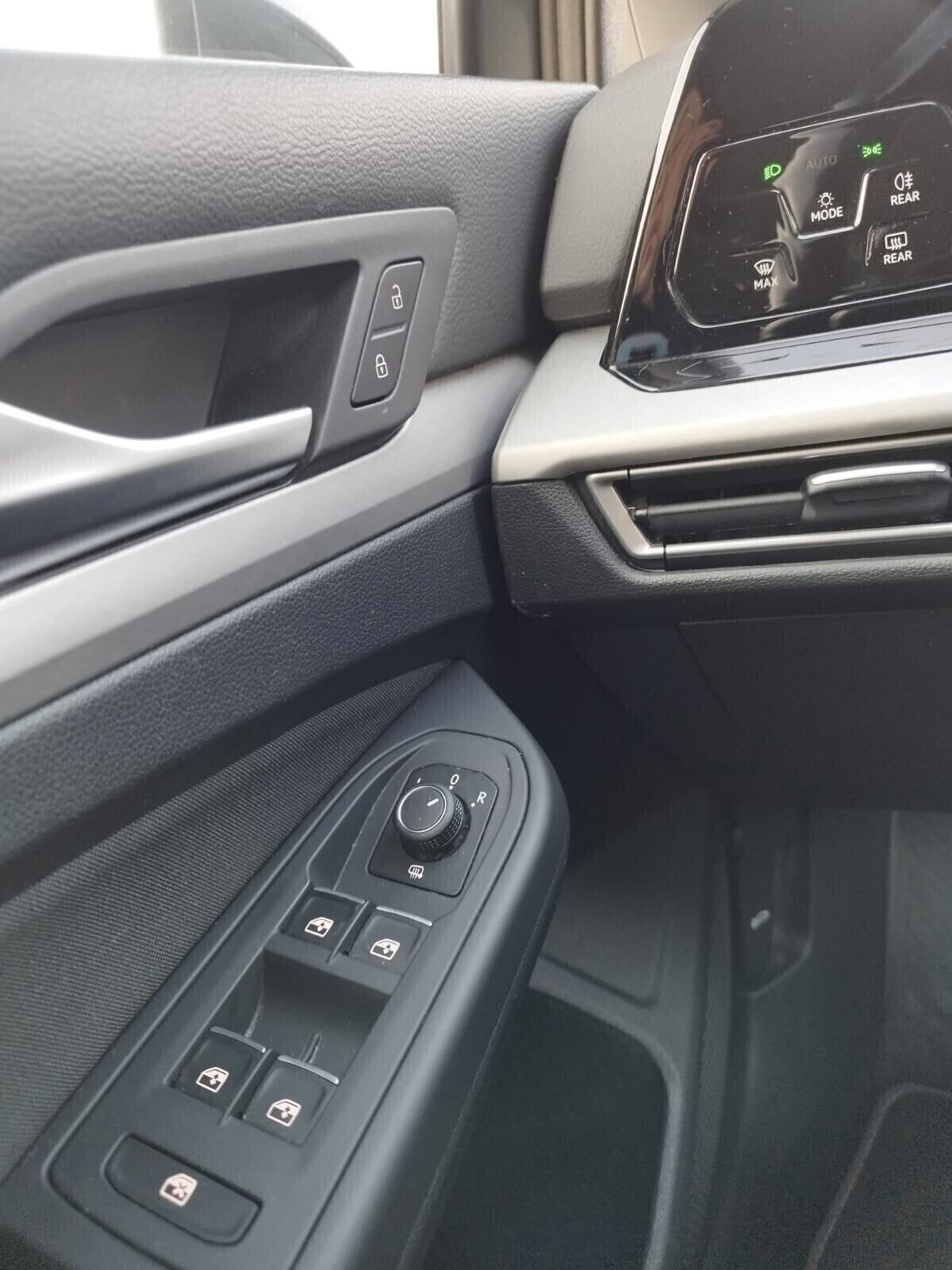 Volkswagen Golf 1.0 eTSI EVO DSG Life