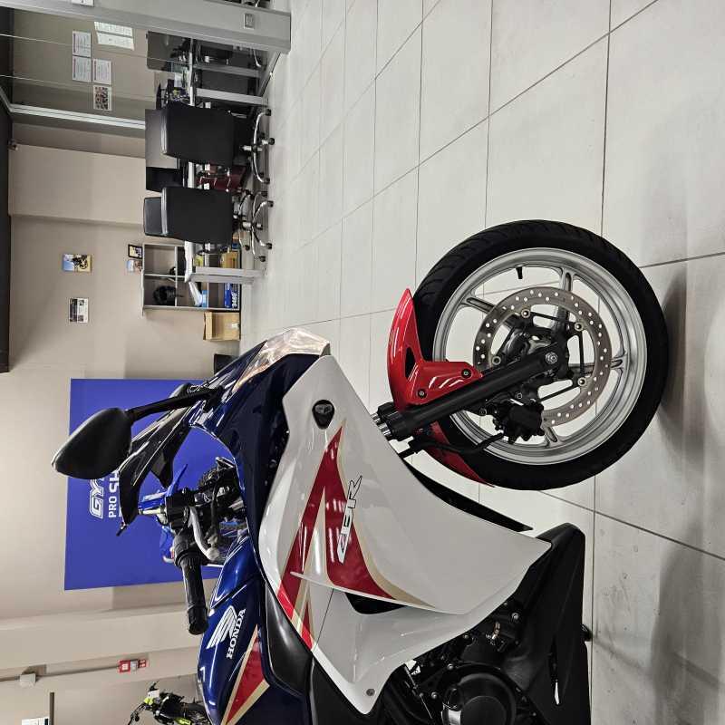 Honda CBR 250 R - 2012