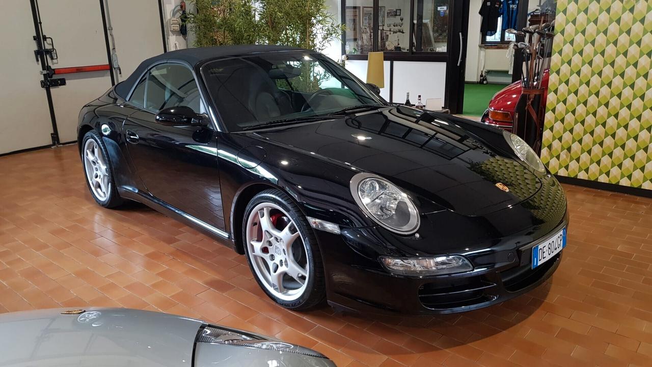 Porsche 997 911 Porsche Carrera S Cabrio Book service 70000KM