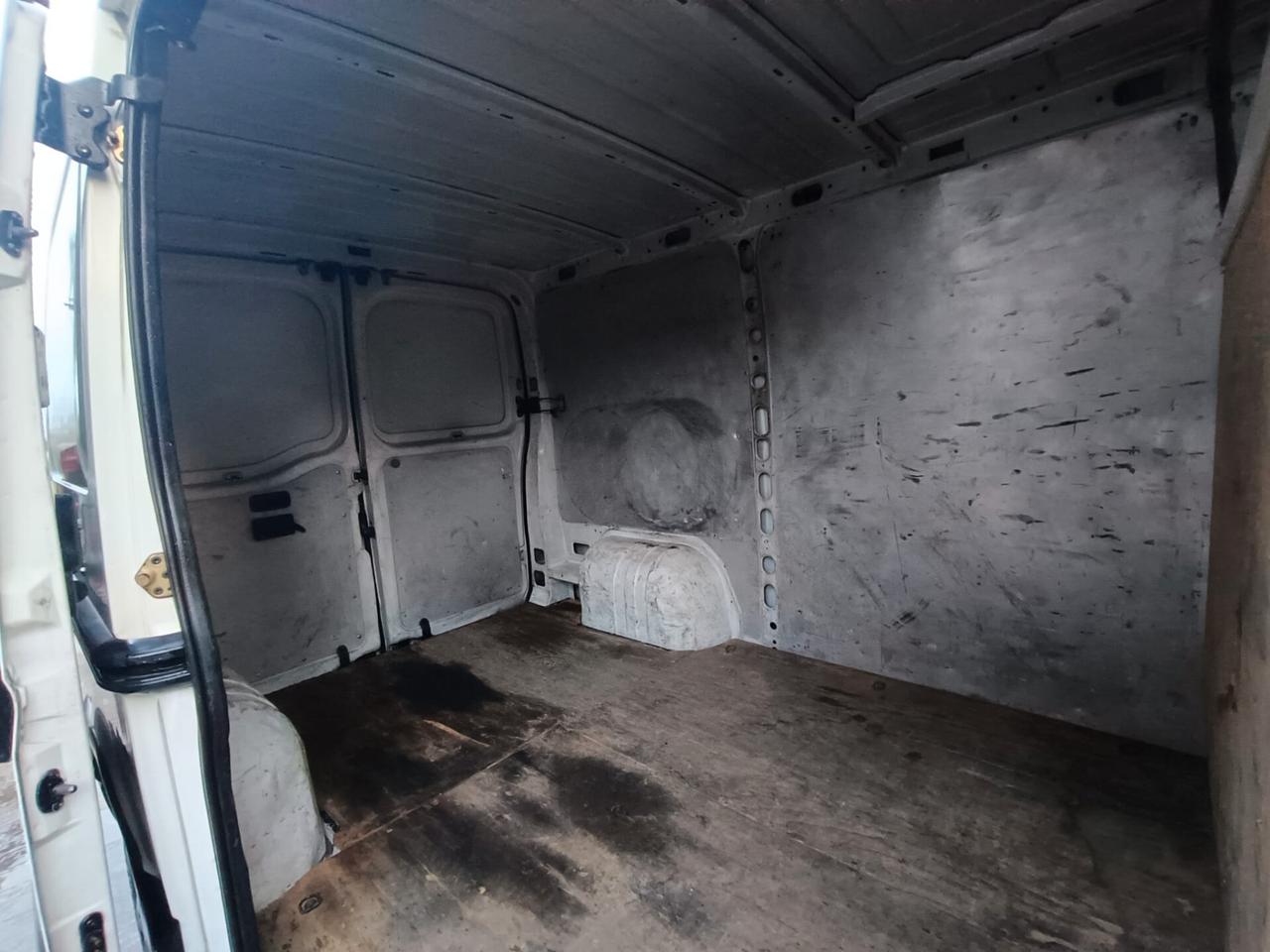 NISSAN INTERSTAR 2.5 CDI - 2006