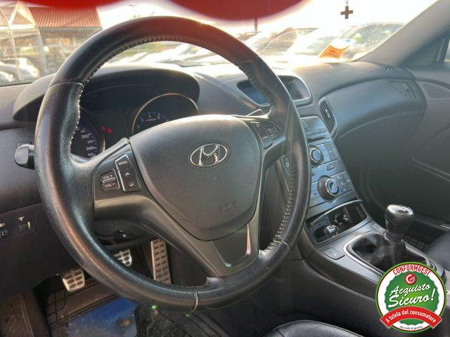 HYUNDAI Genesis Coupe 2.0 Turbo Sport