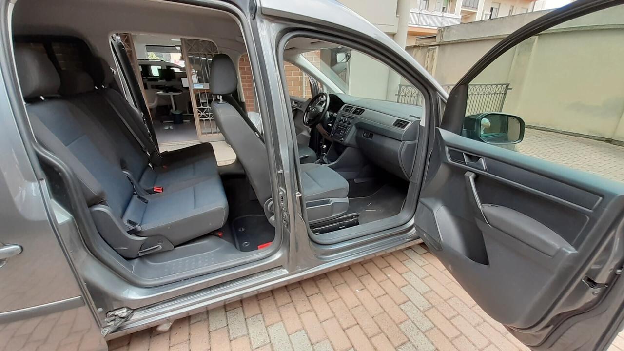 Caddy trasporto disabili pedana DSG AUTO TDI