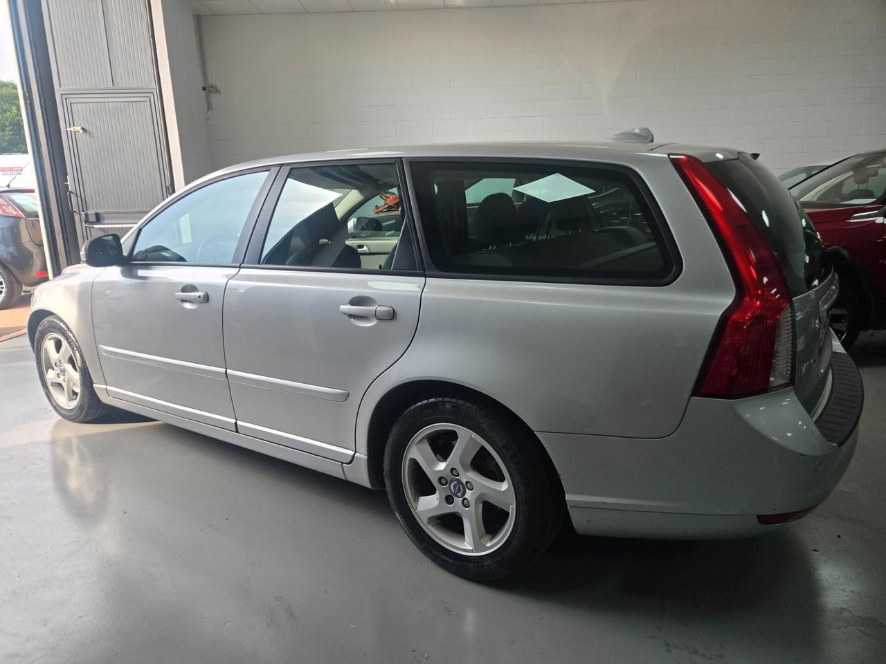 Volvo V50 D2 POLAR
