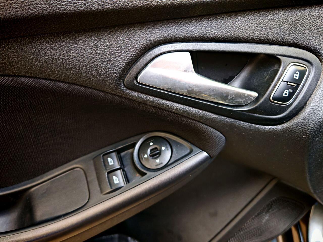 Ford Focus 1.5 TDCi ST-Line 120cv Euro 6B