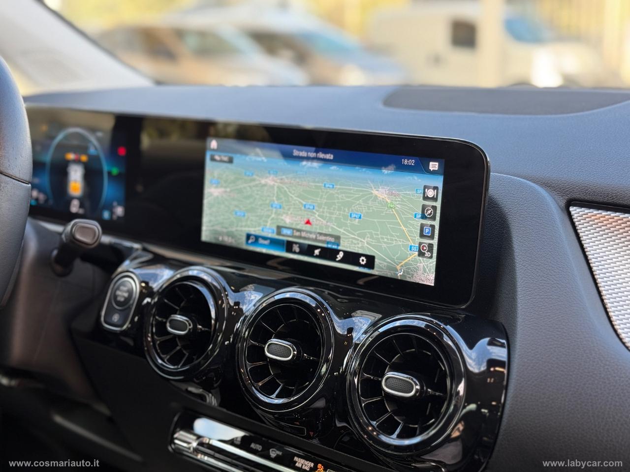 MERCEDES-BENZ GLA 200 d Automatic Business
