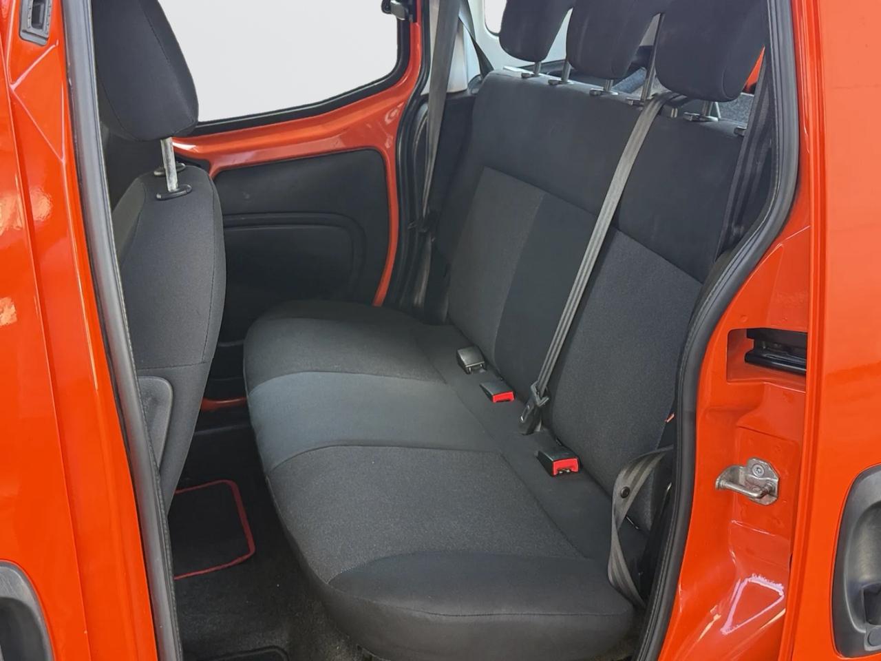 Fiat QUBO TREKKING 1.4 METANO 70 CV5 POSTI *NEOPATENTATI*