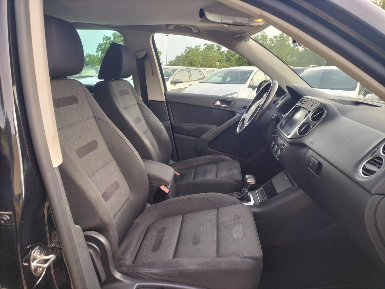 Volkswagen Tiguan 2.0 16V TDI DPF Trend & Fun (18°)