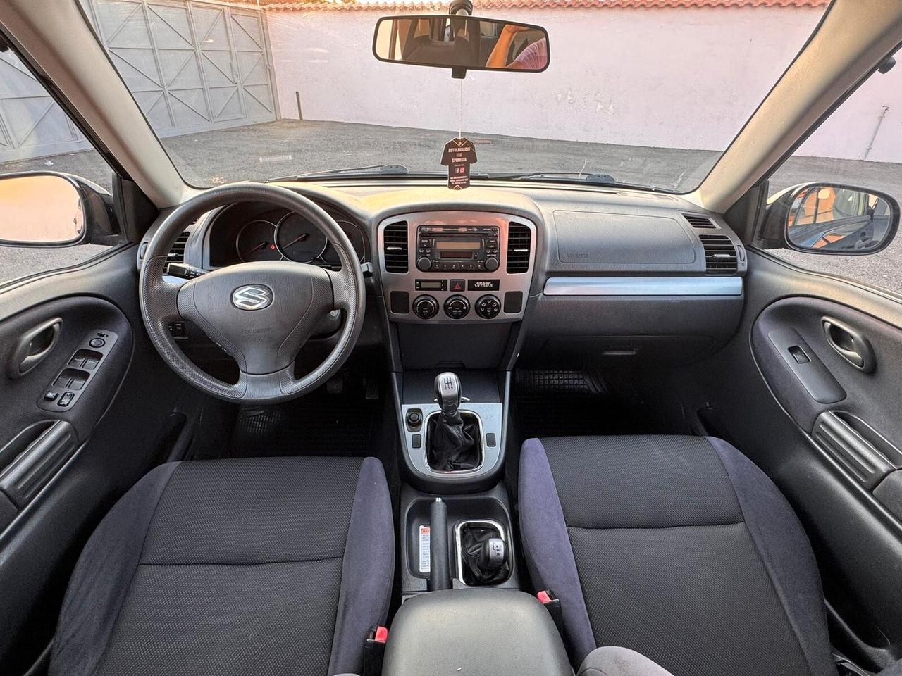 Suzuki Grand Vitara 2.0