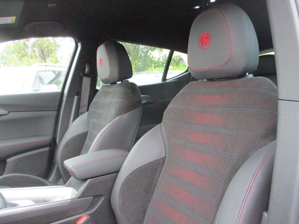 Alfa Romeo Tonale 1.3 280 CV PHEV AT6 Q4 Veloce