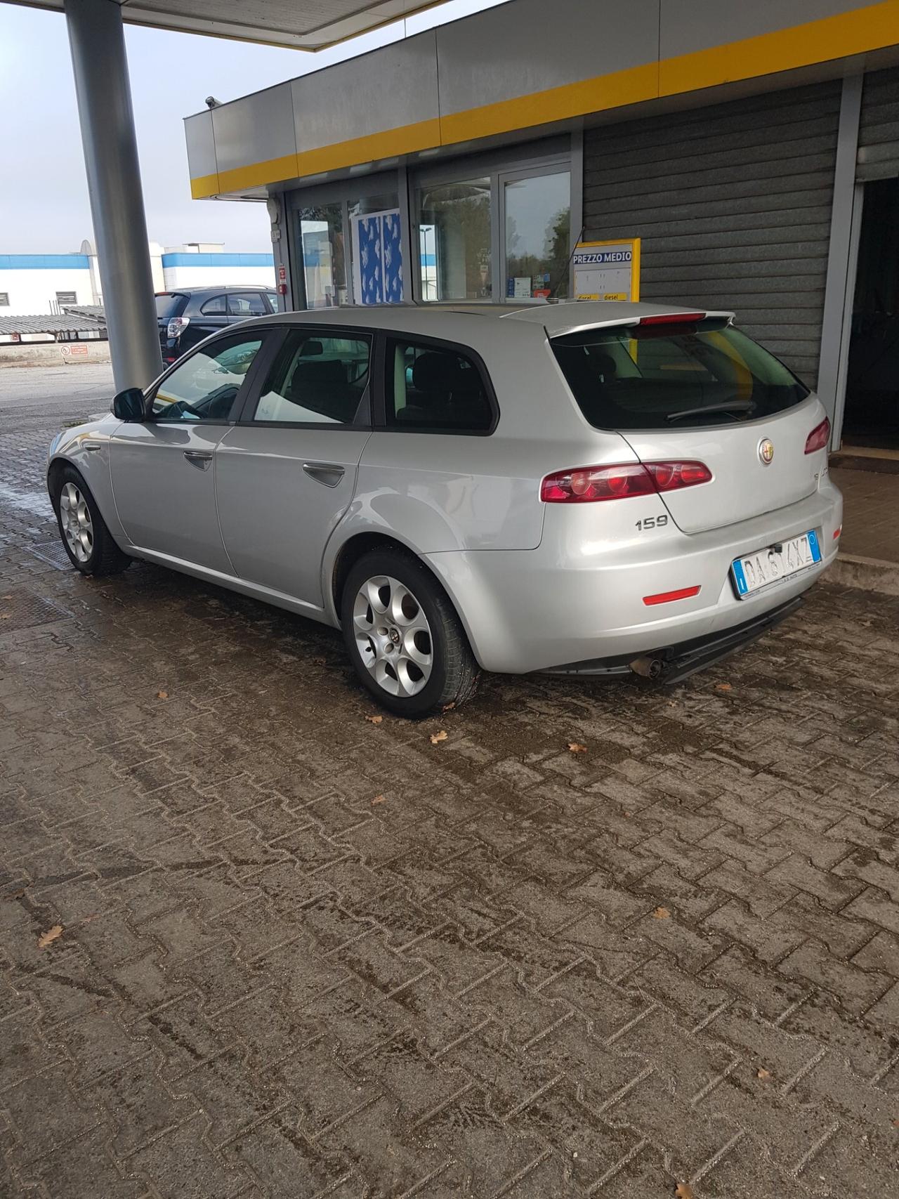 Alfa Romeo 159 1.9 JTDm Sportwagon