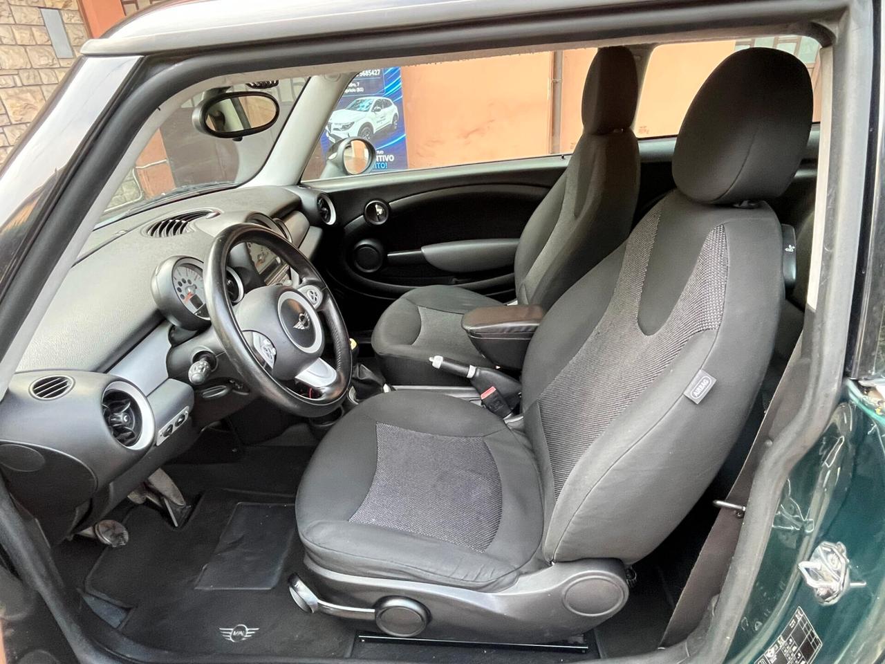 Mini 1.6 16V Cooper D