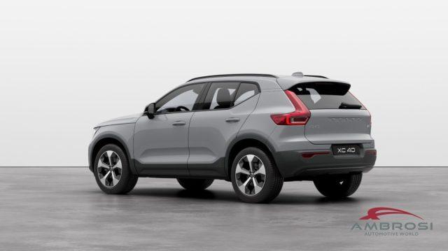 VOLVO XC40 B3 Mild hybrid Benzina Plus Dark