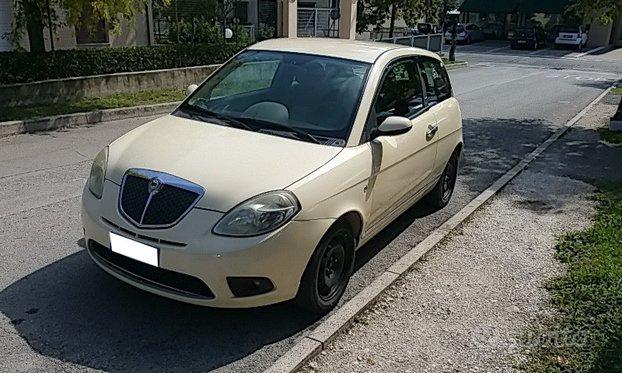 Lancia Ypsilon 1.3 MJT 90CV Oro