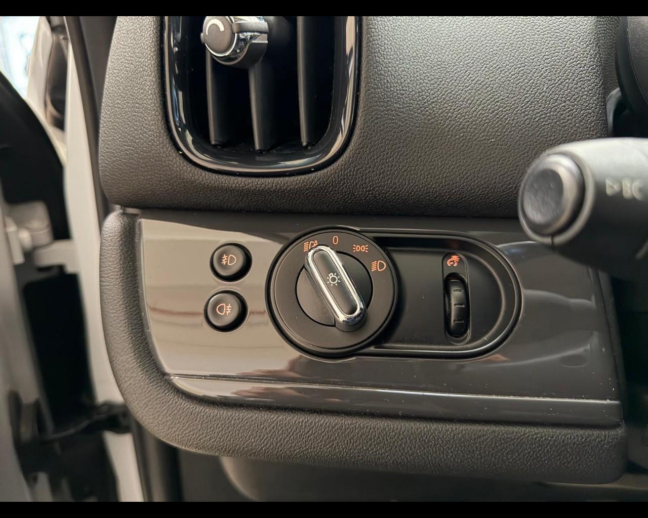 MINI Mini Countrym.(F60) - Mini 2.0 Cooper D Business Countryman Automatica