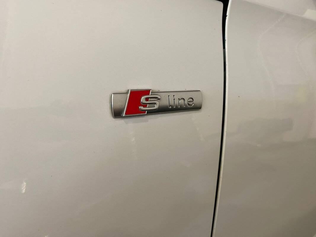 Audi A1 AUDI A1 SPORTBACK S LINE