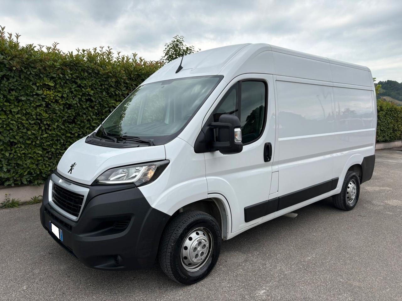 PEUGEOT Boxer 2.2BHDi 140 S&S L2H2 - 2023