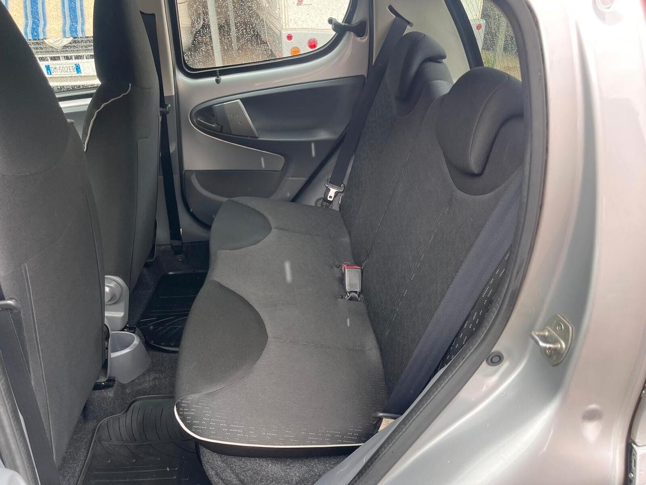 Peugeot 107 1.0 68CV 5p. Allure 70.000KM