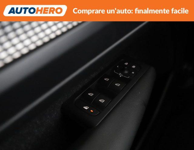 VOLVO XC40 T5 AWD Geartronic R-design