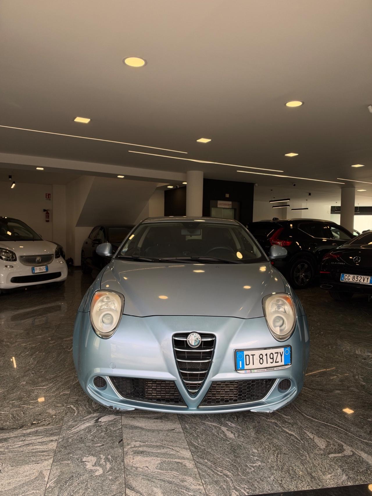 Alfa Romeo MiTo 1.6 JTDm 16V Distinctive Premium Pack