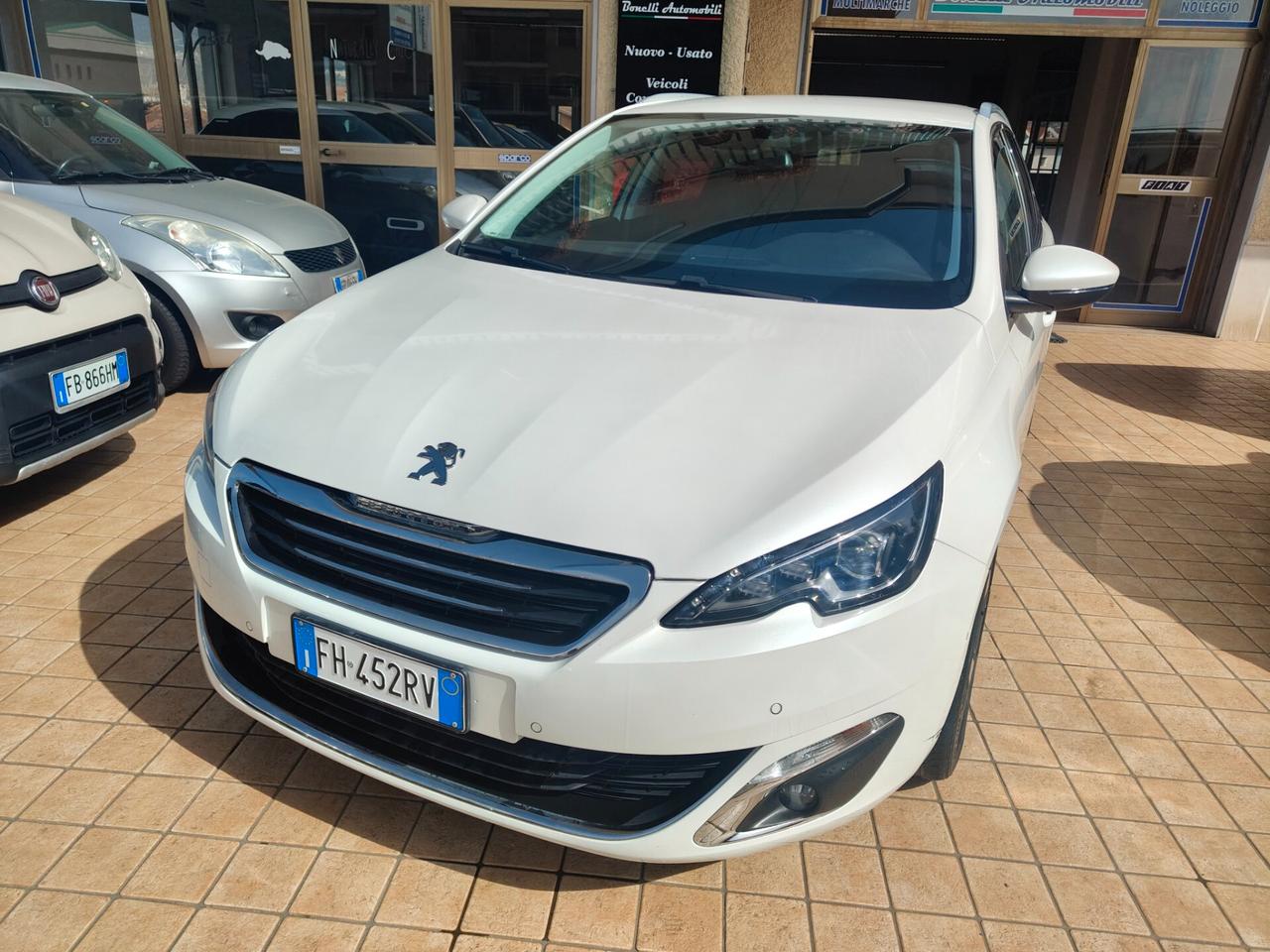 Peugeot 308 BlueHDi 120 S&S EAT6 SW Allure
