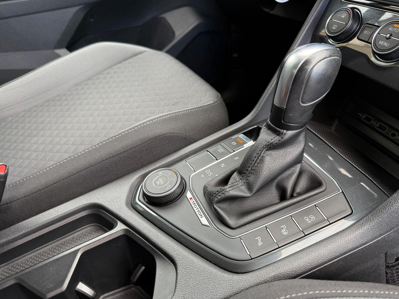 Volkswagen Tiguan 2.0 TDI SCR DSG 4MOTION Sport BMT