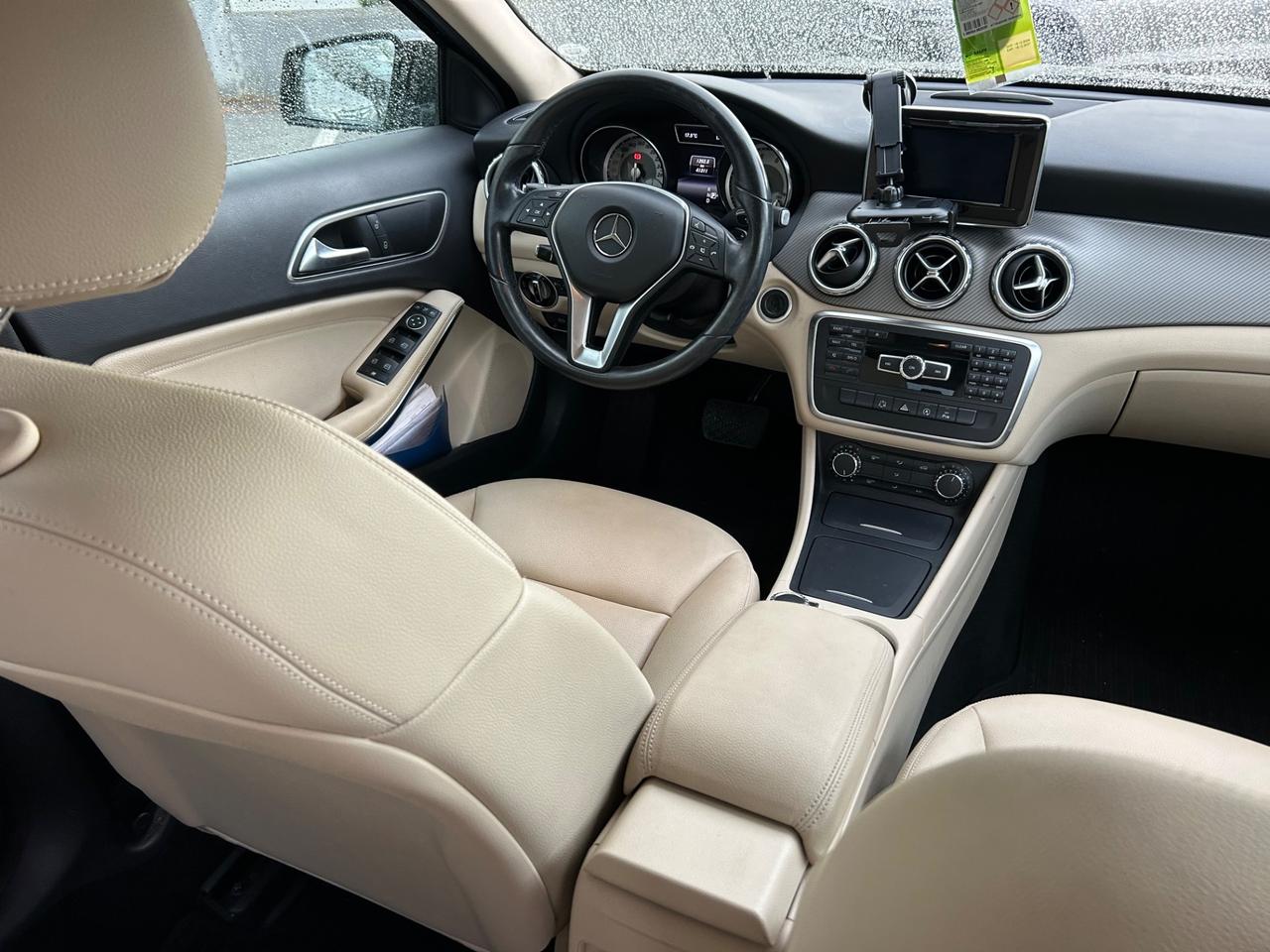 Mercedes-benz GLA 200 Sport