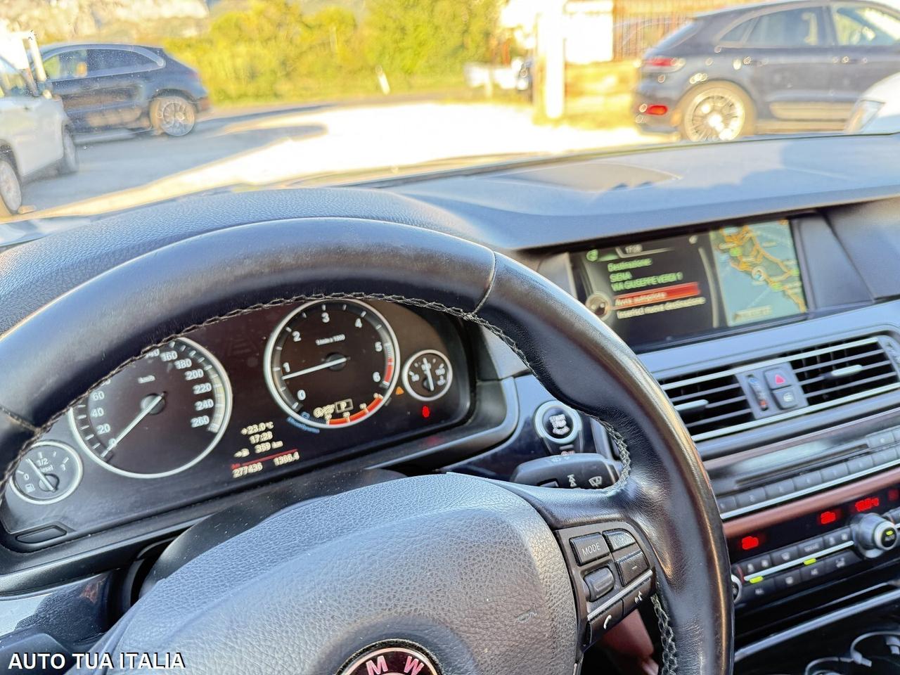 BMW 520 D TOURING navi led xenon pelle