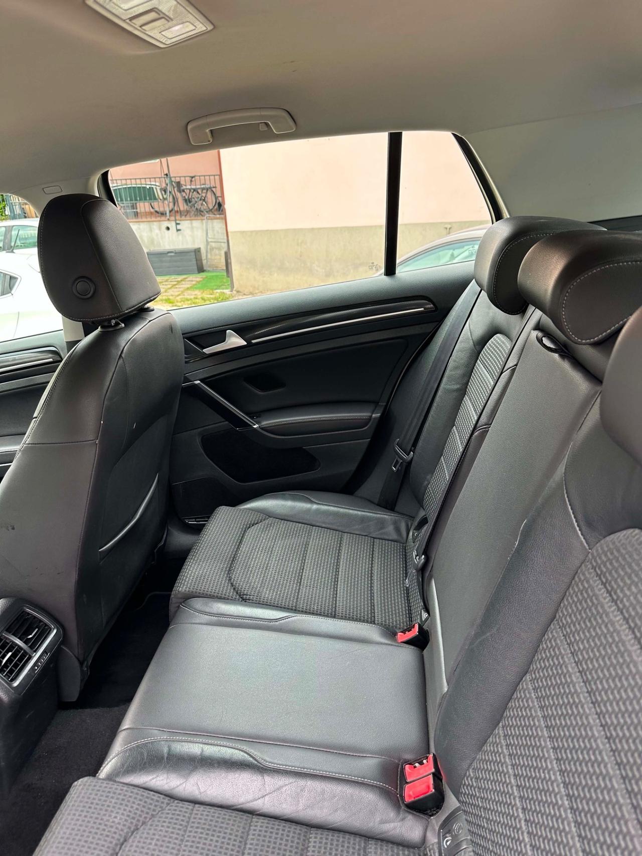 Volkswagen GOLF 2.0 TDI 5p. HIGHLINE SEDILI PELLE KMCERT