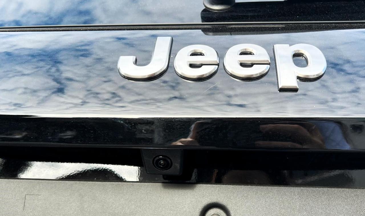 Jeep Avenger 1.2 Turbo 110 CV MHEV Summit
