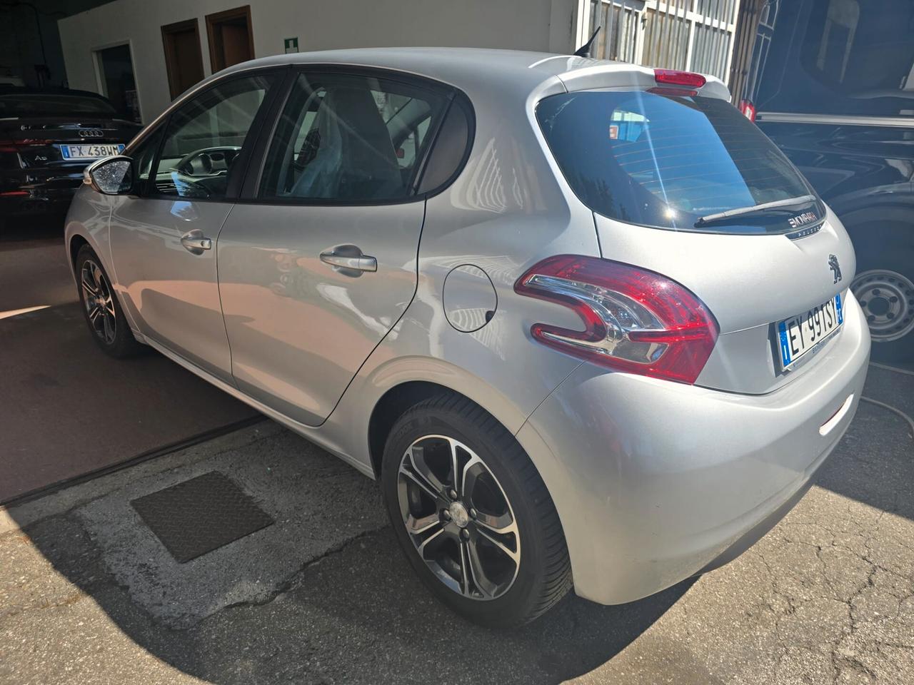 Peugeot 208 1.4 VTi 95 CV 5p. GPL Access 99,,00