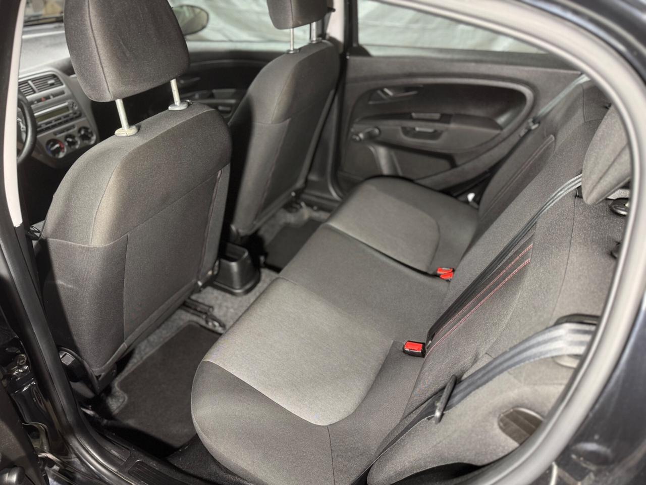 Fiat Punto 1.3 MJT 75CV 5 PORTE NEOPATENTATI