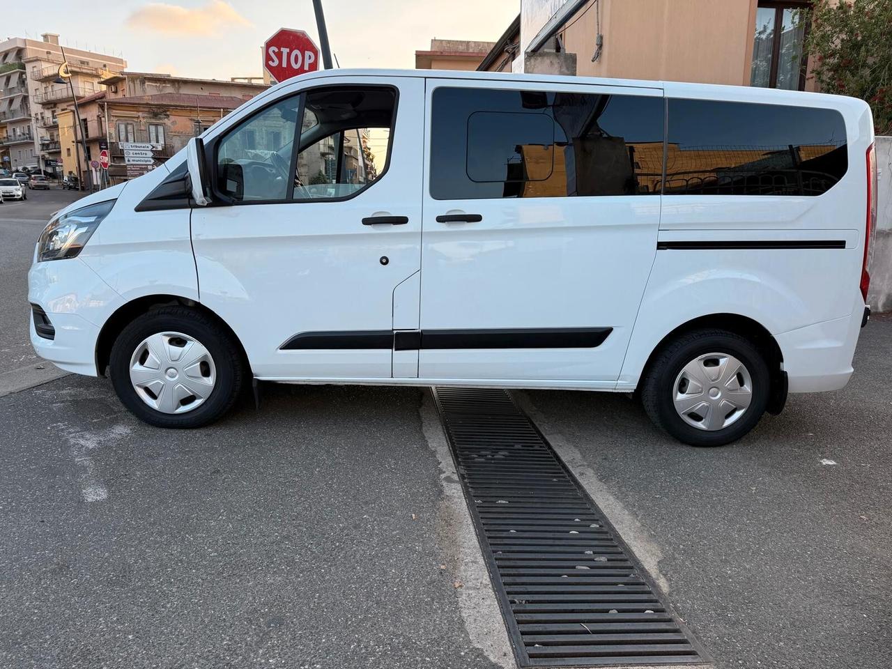 Ford Transit Custom Transit Custom 310 2.0 TDCi 9 POSTI