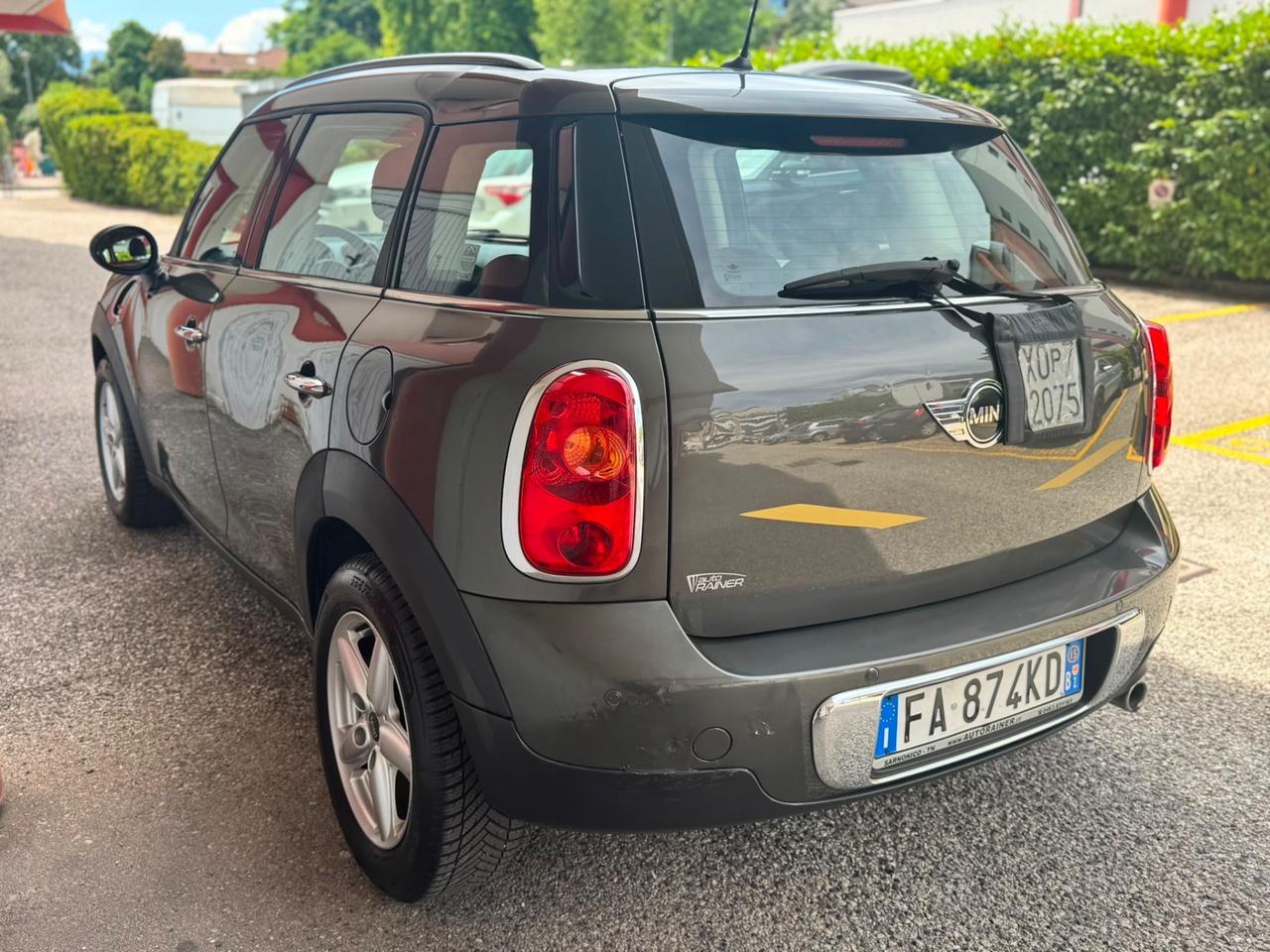 Mini Cooper D Countryman 1.6 NEOPATENTATI