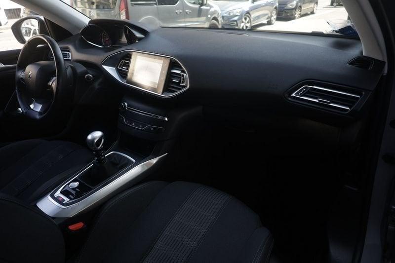 Peugeot 308 Peugeot 308 1.2 PureTech Turbo 130cv EAT6 S&S Allure ANNO 2017