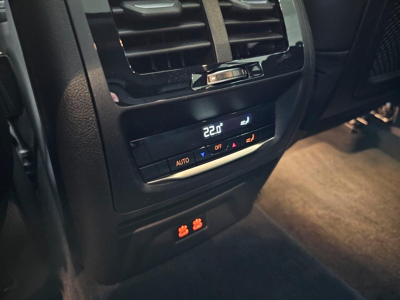 BMW X4 XDrive20d M-Sport C20" TETTO Navi CAM LED Clima3Z