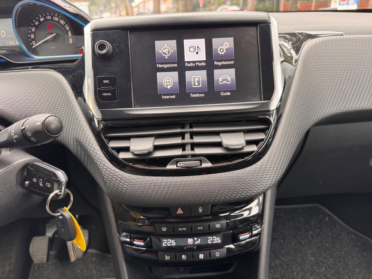 Peugeot 2008 1.6 HDI S&S URBAN CROSS garanzia 12 mesi