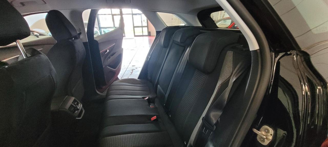 Peugeot 3008 BlueHDi 130 S&S Business