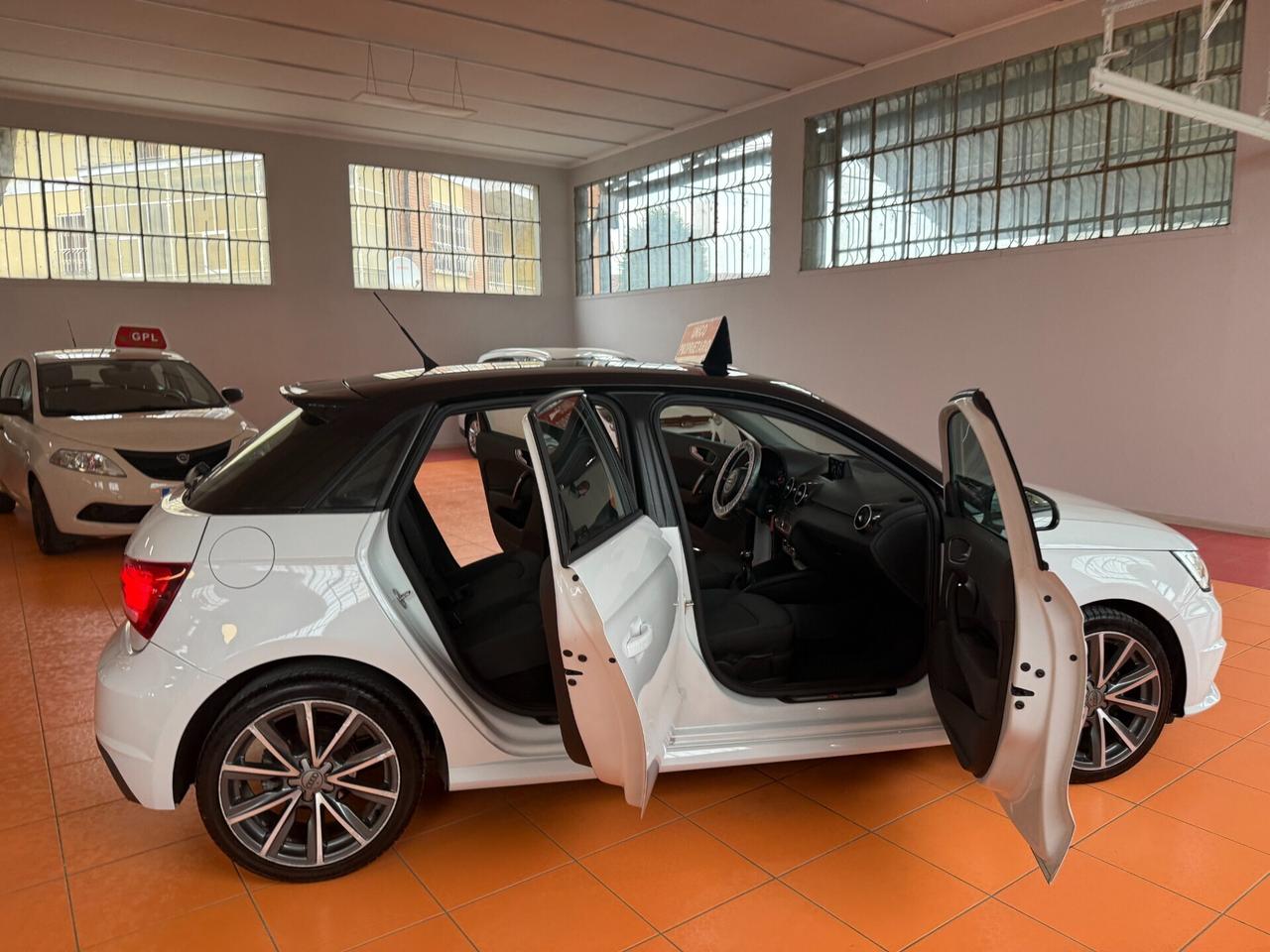 Audi A1 1.4 TDI S LINE