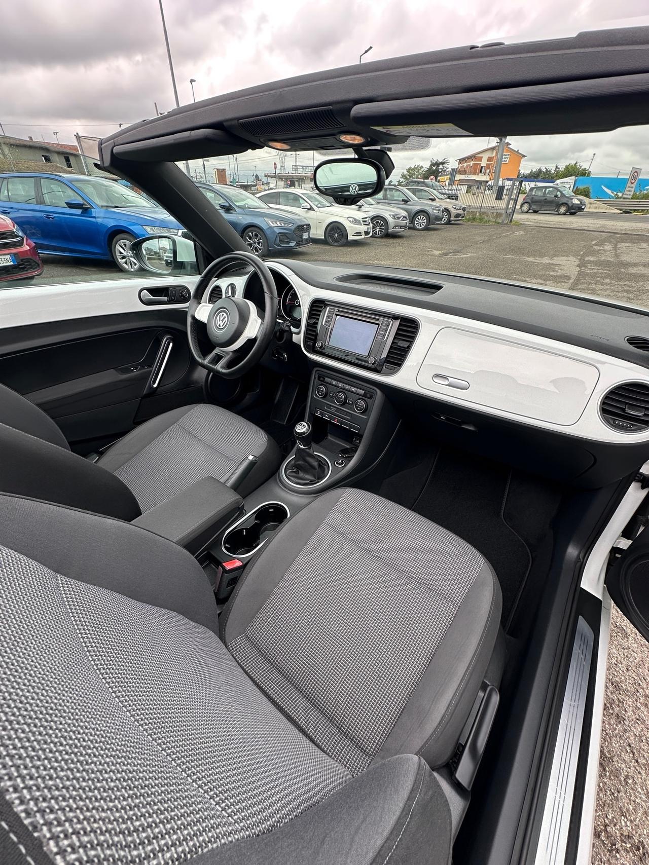 Volkswagen Maggiolino Cabrio 2.0 TDI Design BlueMotion Technology - 2016